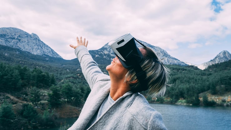 Virtual Holidays: Your Passport to Digital Adventure